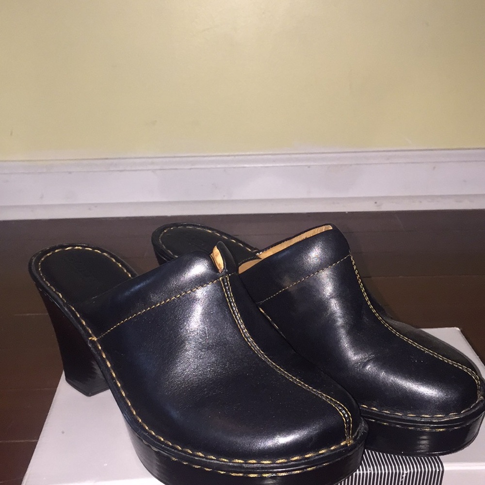 Born Cushioned Clogs